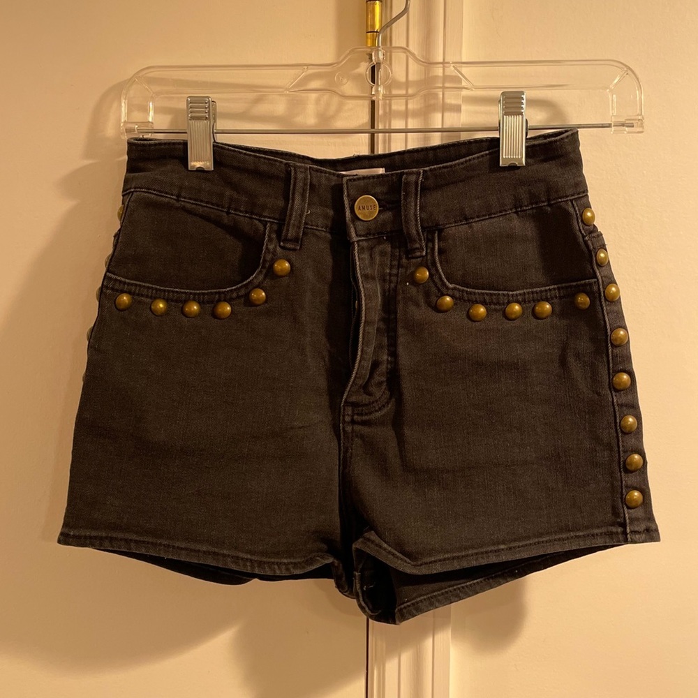 BLACK STUDDED HIGH WAISTED SHORTS 🖤